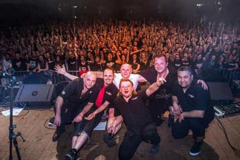 Největ&scaron;&iacute; koncert v historii kapely Komun&aacute;l