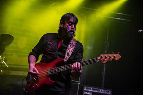 Petr Bob &Scaron;ťastn&yacute; (Turbo): Bez baskytary by to ne&scaron;lo, o spolupr&aacute;ci s Tommym Thayerem z KISS i hudbě v digit&aacute;ln&iacute; době