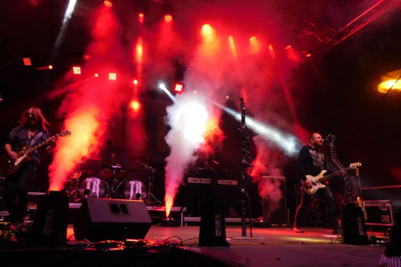 The Legends Rock Festem otř&aacute;slo Zemětřesen&iacute;