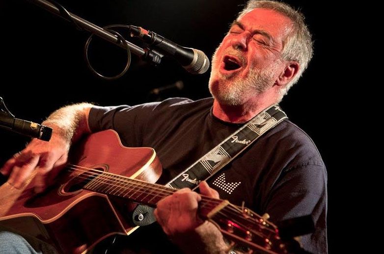 Michal Prokop živě &ndash; čten&iacute; v učebnici česk&eacute;ho beatu.