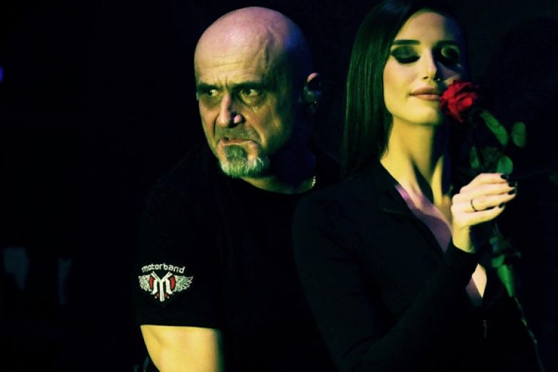 Motorband po triumf&aacute;ln&iacute;m turn&eacute; s Komun&aacute;lem: Co jste o nich možn&aacute; netu&scaron;ili?