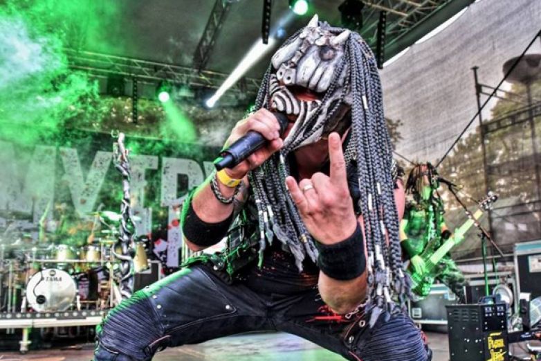 Nebav&iacute; n&aacute;s hr&aacute;t vedle&scaron;&iacute; postavy - Protheus