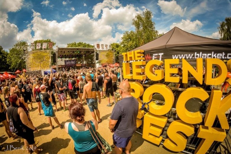 The Legends Rock Fest v Hořic&iacute;ch se konat bude &ndash; a rovnou v nov&eacute;m are&aacute;lu