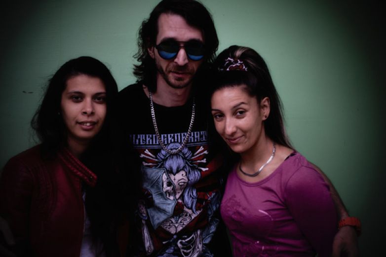 Je&scaron;tě nekonč&iacute;me aneb podpantofl&aacute;ky v kapele nechceme