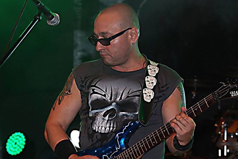 Chci pom&aacute;hat těm druh&yacute;m...Ivan Jeki Jekielek