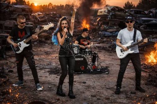 Rockov&aacute; du&scaron;e na pln&yacute; plyn. Melodica uzav&iacute;r&aacute; svou trilogii nov&yacute;m albem, klipy i hvězdn&yacute;m hostem z Uriah Heep