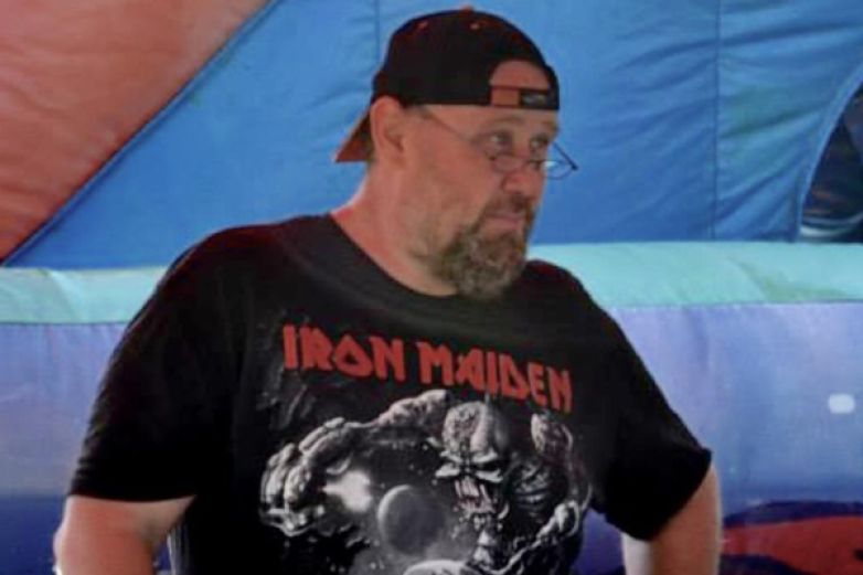 U&scaron;i zvukařovy aneb od poslechu r&aacute;dia Luxembourg, stavby zesilovačů a Telecom až na velk&aacute; p&oacute;dia