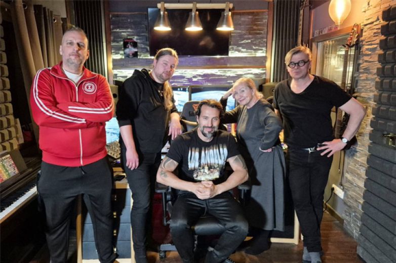 Pačess vypou&scaron;t&iacute; "Proměnu" a startuje tour!