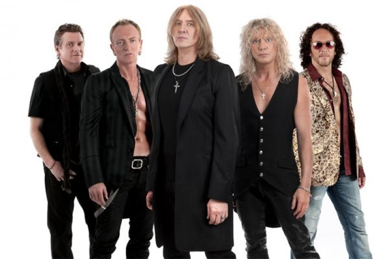 Def Leppard v O2 ar&eacute;ně