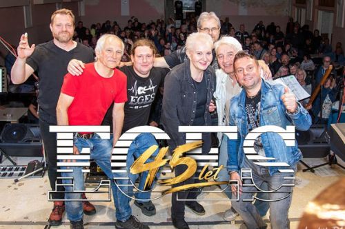 Eges slavili 45 let ve velk&eacute;m stylu! Legend&aacute;rn&iacute; tanečn&iacute; kapela vr&aacute;tila publikum do zlat&eacute; &eacute;ry z&aacute;bav