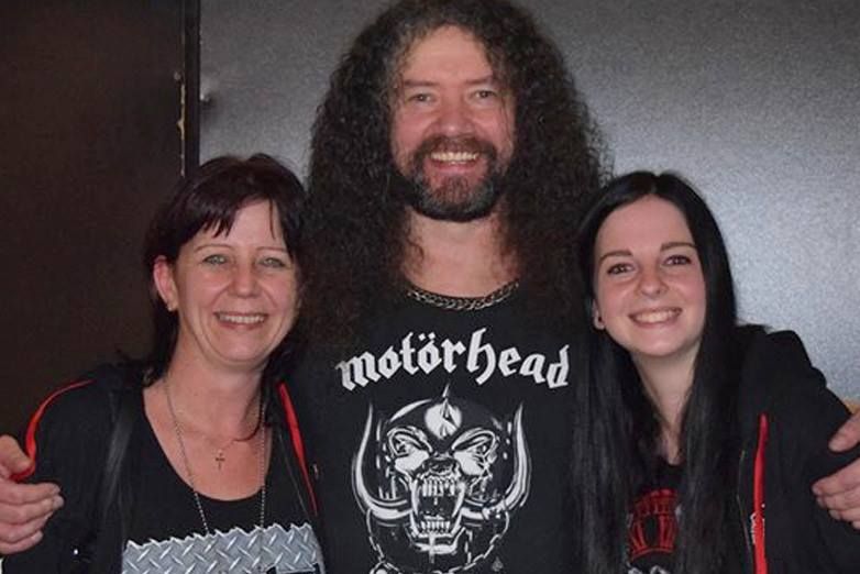 Fanklub Limetalu se rozj&iacute;žd&iacute;