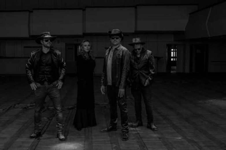 S Cathedral in Flames si zapalte i svůj chr&aacute;m