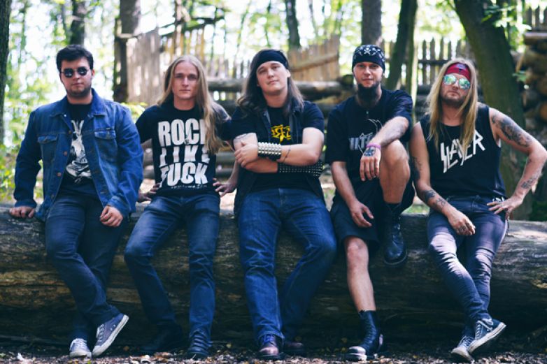 Torrax se pochlub&iacute; sv&yacute;mi Př&iacute;běhy