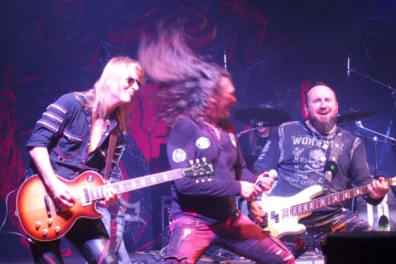 V&yacute;ravu bavil Alkehol, Krucip&uuml;sk, Traktor a Trautenberk