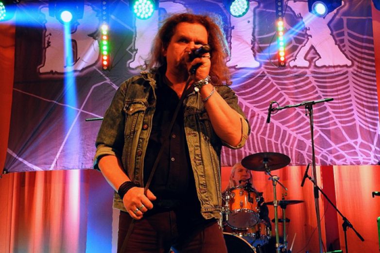 Brix  po dvou letech na p&oacute;diu