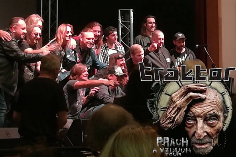 Do Hol&yacute;&scaron;ova přijel Traktor