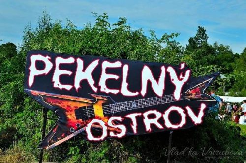 Pekelný ostrov – západočeské poutní místo všech „Metalistů“