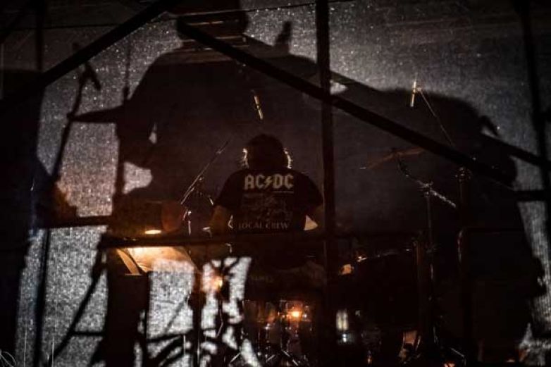 Hells Bells zadun&iacute; v N&aacute;roď&aacute;ku